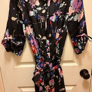 Yumi Kim Floral Black Tie Waist Romper w/ Pockets Sz S